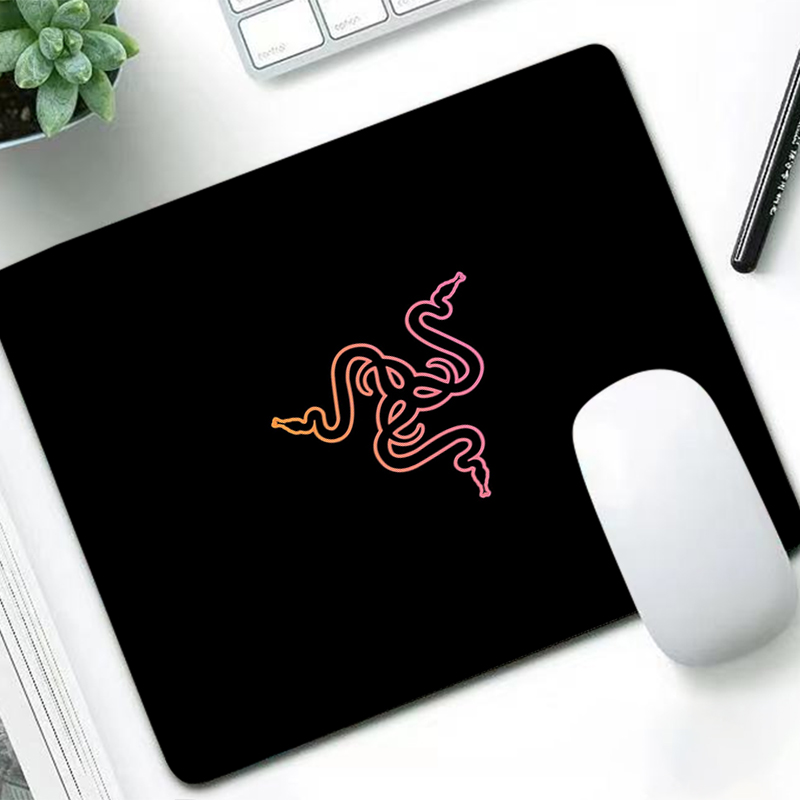 Razer Luxury Mouse Pad Anime G - Party Games Pc ulasan dan harga